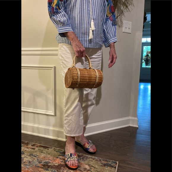 Kate Spade wicker handbag. - Picture 8 of 8